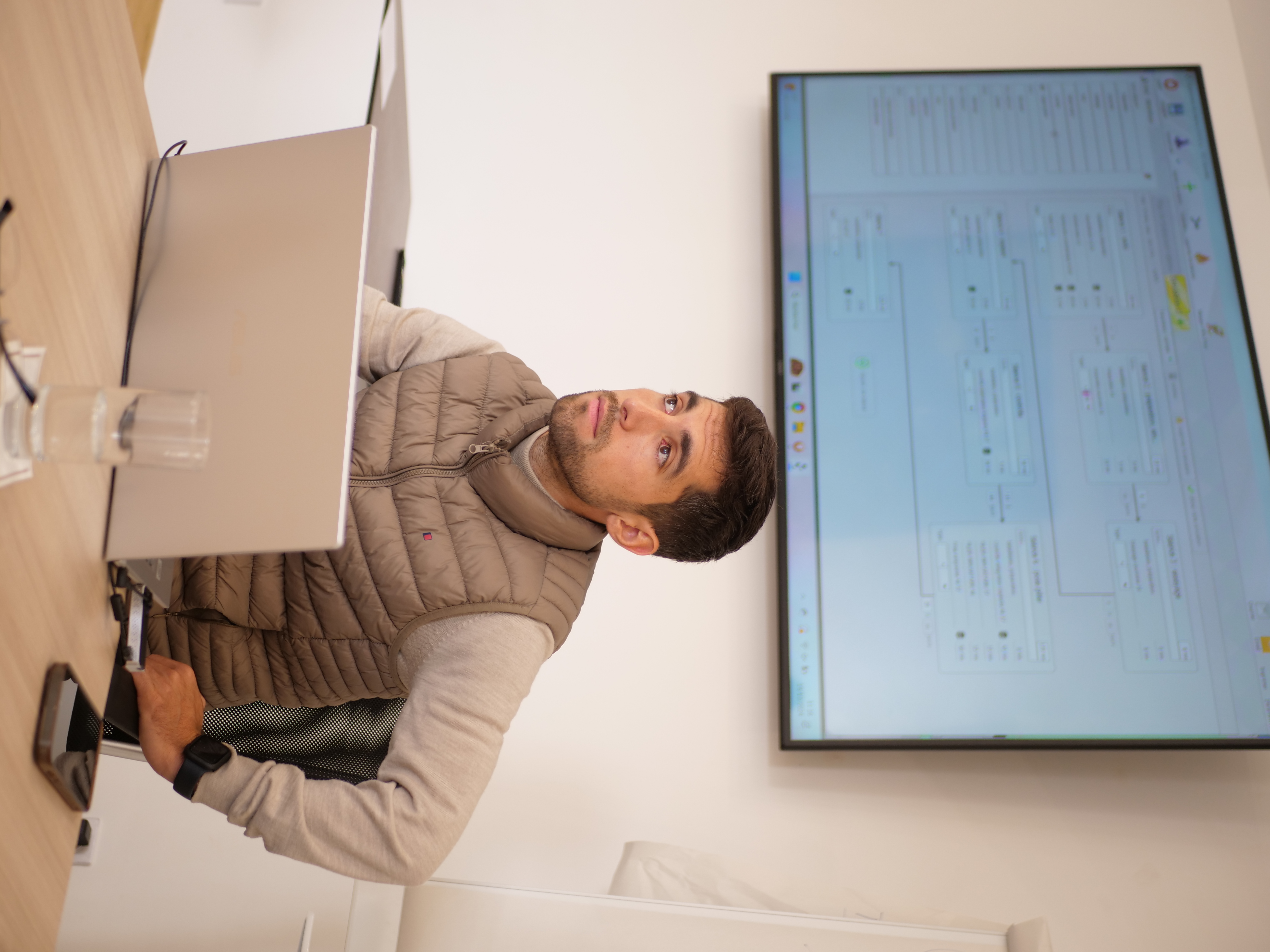 Younis Maccario, directeur d'Efficience Dentaire